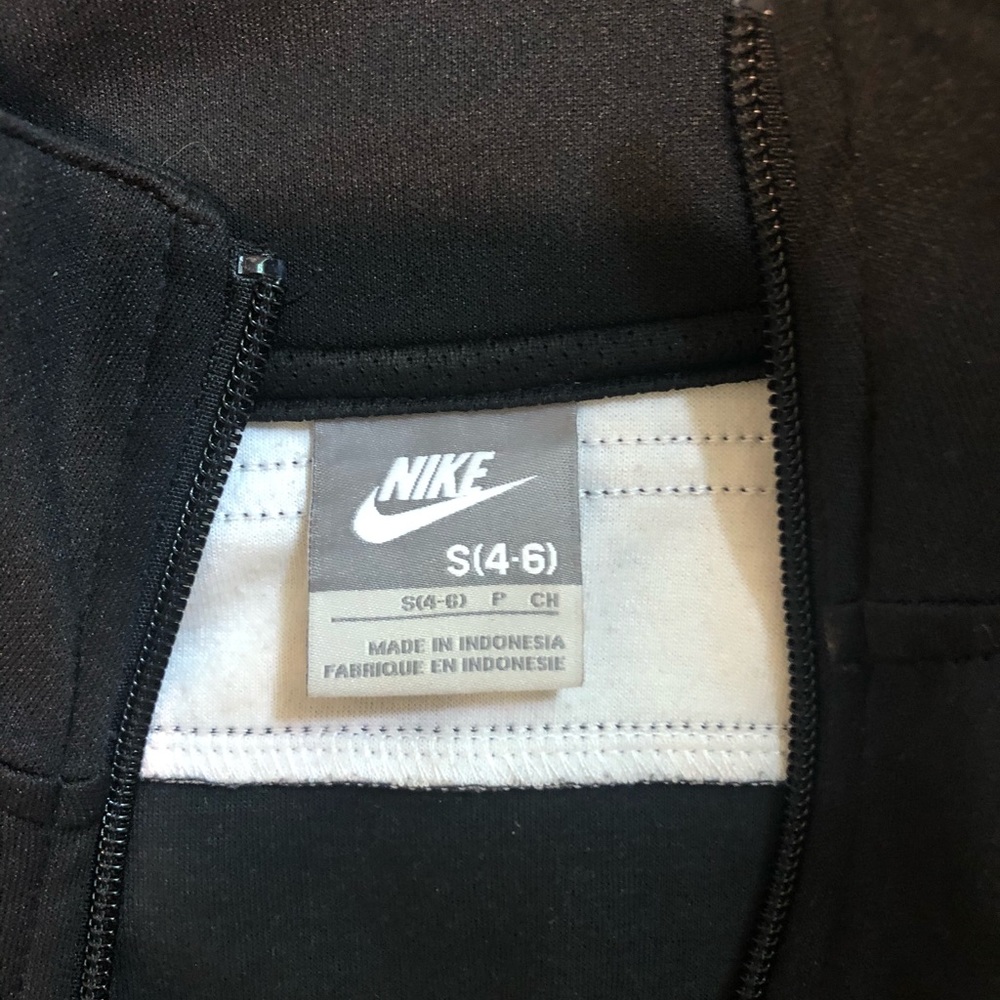 Jacket - Picture 2 of 3